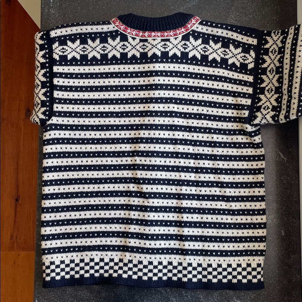 EUC Dale of Norway Cardigan Size Women’s Small (S) Navy, White, Red Button-Front - Picture 3 of 13